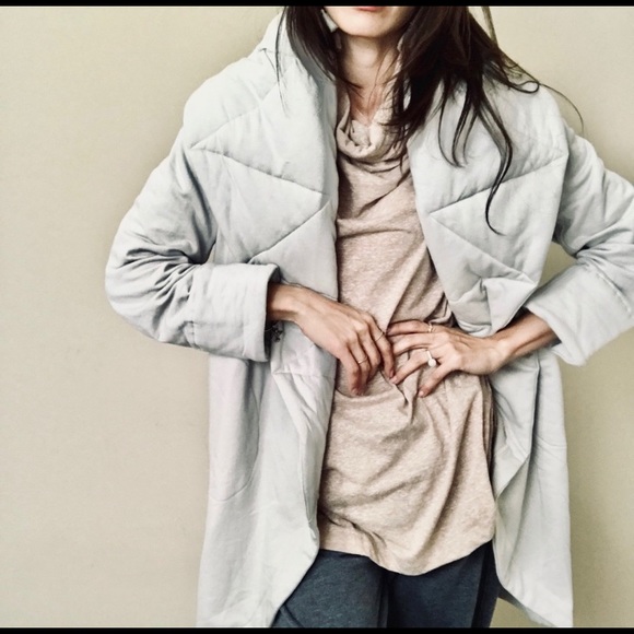 Like new Young Fabulous & Broke S/M - Picture 4 of 6